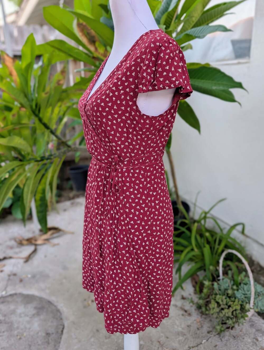 Brandy Melville burgundy red wrap dress floral OS cottagecore coquette 90s - Picture 2 of 6